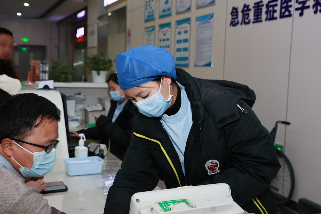 致敬!除夕夜,南昌大学二附院为您的健康坚守!
