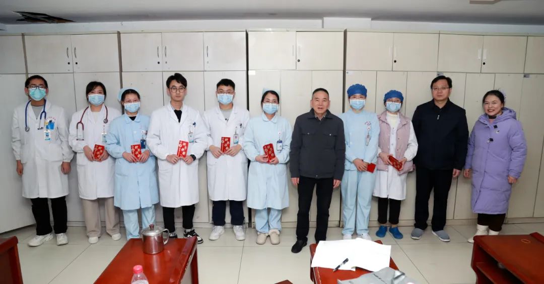 致敬!除夕夜,南昌大学二附院为您的健康坚守!