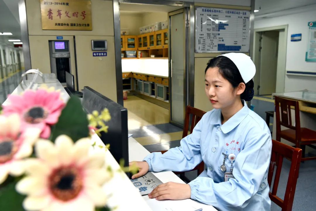 致敬!除夕夜,南昌大学二附院为您的健康坚守!