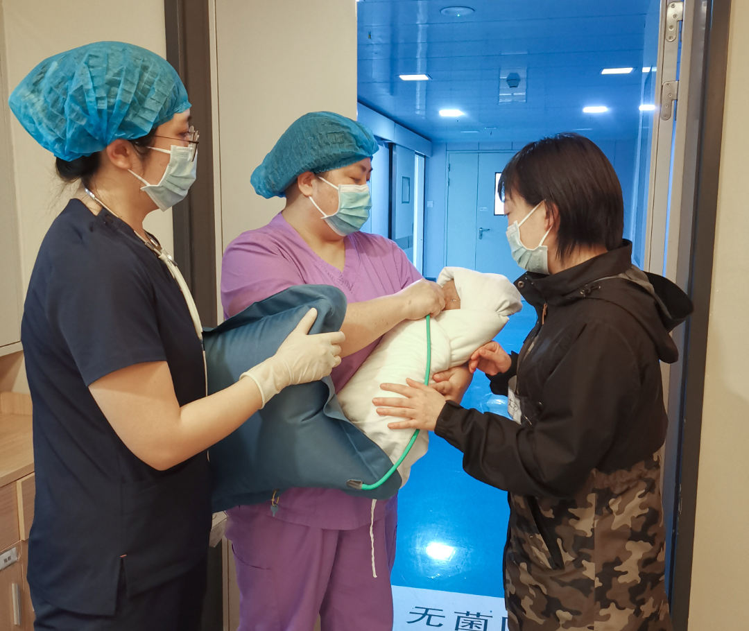 「产妇产后大出血，快来抢救」！重庆北部妇产医院模拟「生死营救」为生命护航！