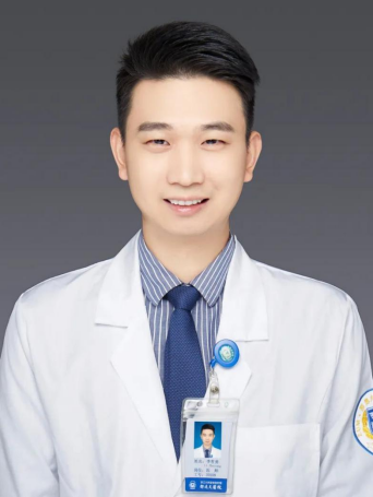 榜样·新青年｜2023 年度中国家庭健康守门人李哲勇：情暖南疆，做群众健康的守护者