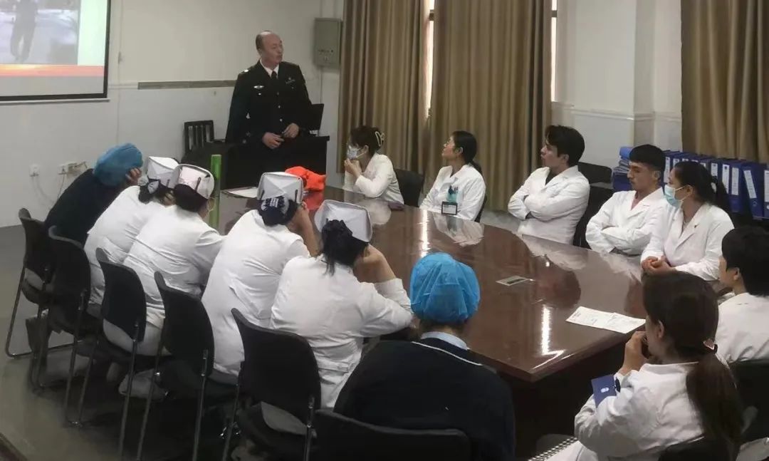 强化消防安全意识，落实安全生产责任—喀什地区第一人民医院组织开展消防安全知识讲座系列活动