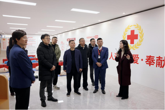 中国红十字会总会党组成员,副会长孙硕鹏一行莅临湖南妇女儿童医院