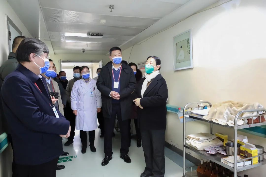 广西中医药大学校长姚春到广西中医药大学第一附属医院开展 2024 年春季学期开学安全风险隐患排查工作