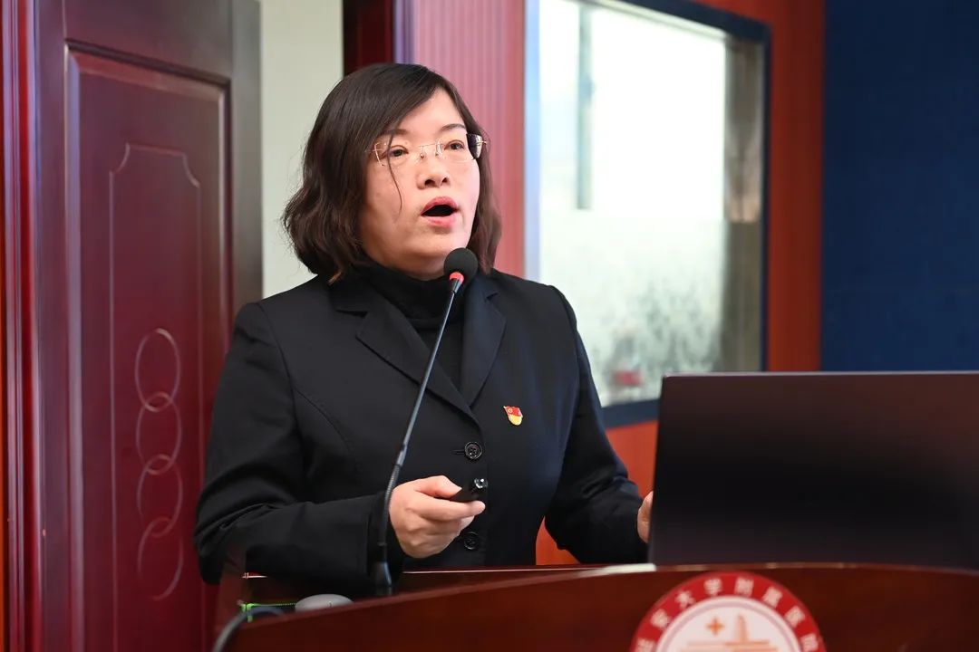四川大学华西医院专家团队来延安大学附属医院开展党建与学术交流活动