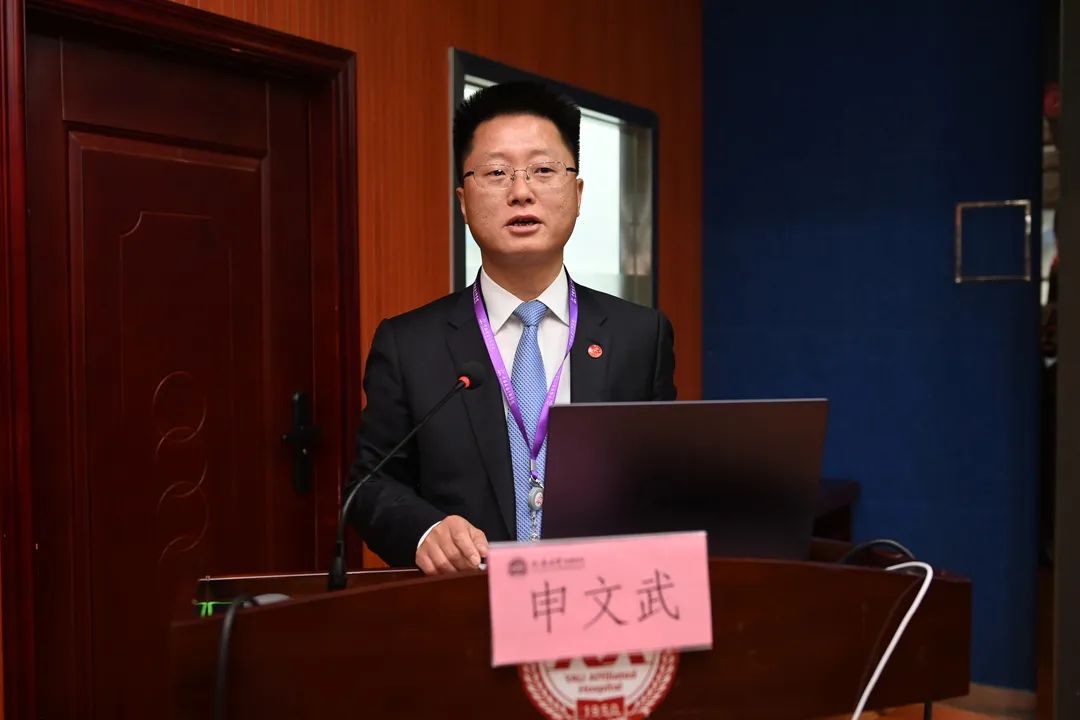 四川大学华西医院专家团队来延安大学附属医院开展党建与学术交流活动