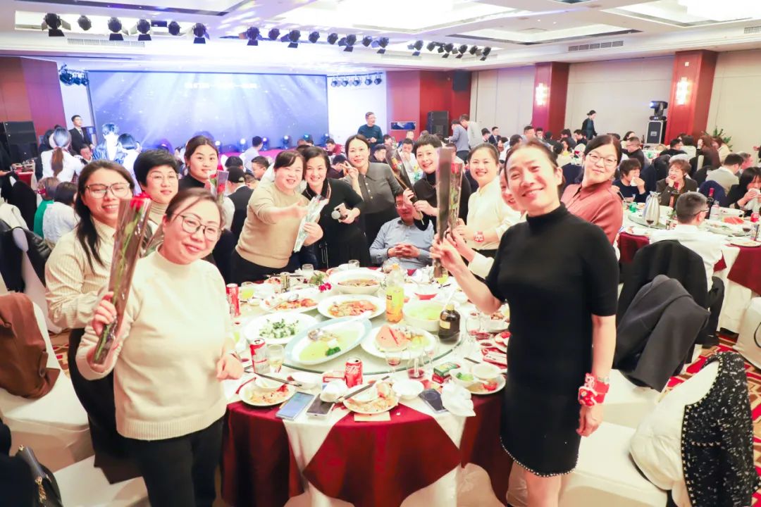 温州康宁医院召开 2024 年集团管理年会