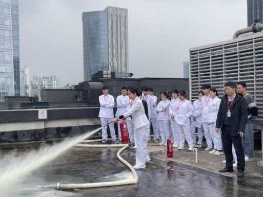 筑梦未来护理 重庆松山医院开展 2024 年春季实习生岗前培训