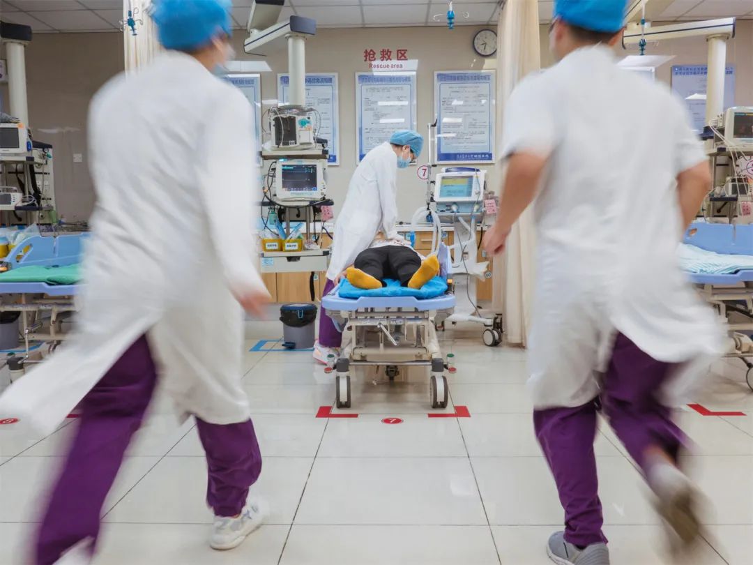 「佛山市巾帼文明岗」「顺德区三八红旗手」获得者——南方医科大学顺德医院急诊科团队风采展示