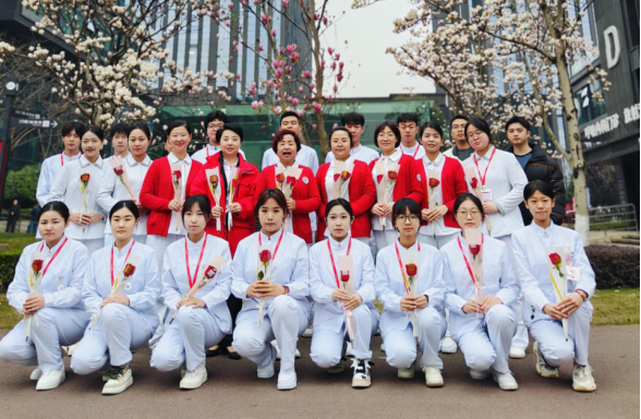 筑梦未来护理 重庆松山医院开展 2024 年春季实习生岗前培训