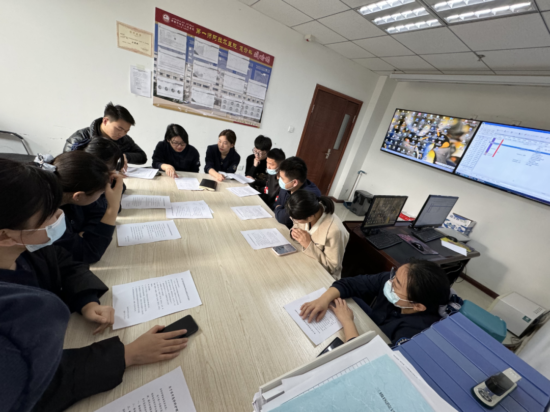 浙大邵逸夫阿拉尔医院急诊科召开护理共治管理委员会小组会议