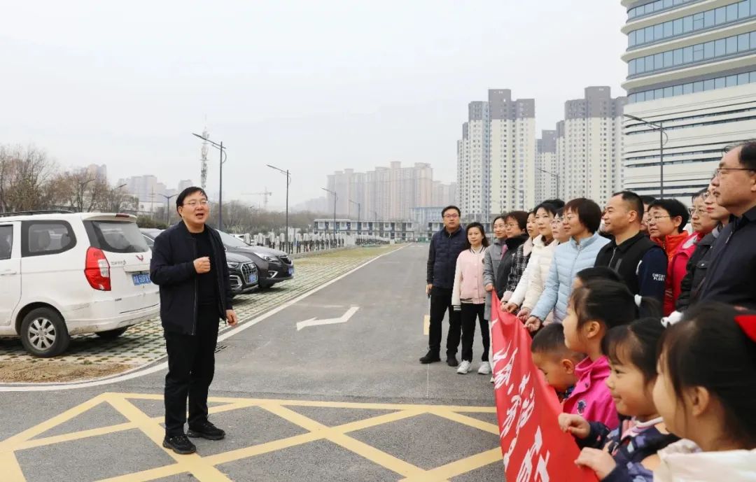 西安市中医医院开展「绿色·生命·希望」主题植树活动