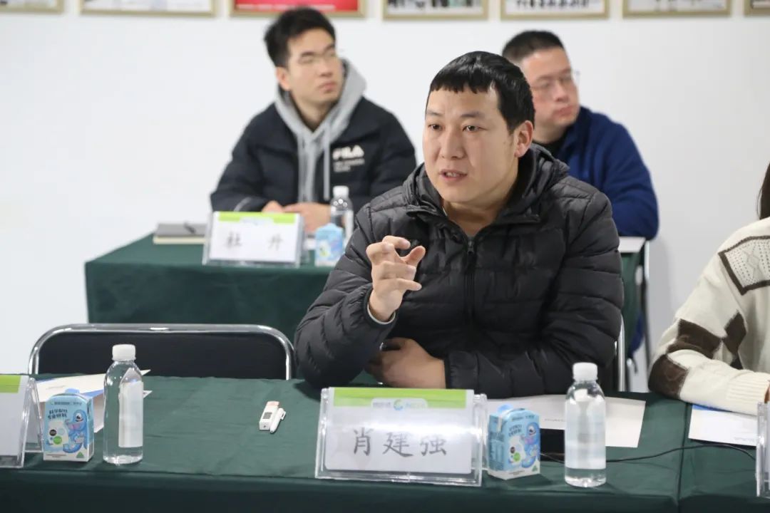 重庆市合川区中医院张国强书记一行莅临成都中医大银海眼科医院参观交流