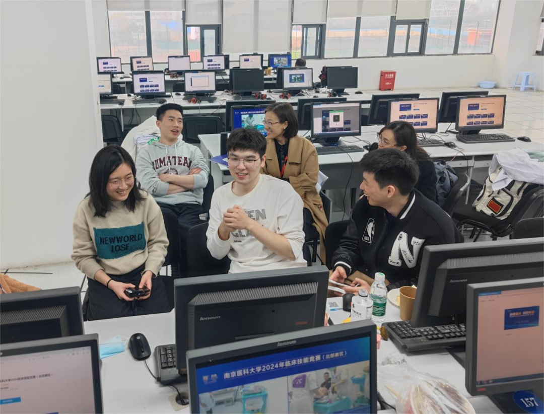 泰州市人民医院实习团队在南京医科大学 2024 年临床技能竞赛（北部赛区）中喜获一等奖！