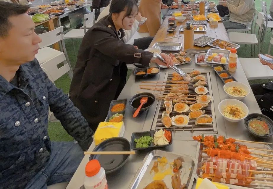 不戴镜，烧烤越野更带劲！2024 年银海眼科屈光会员活动精彩瞬间