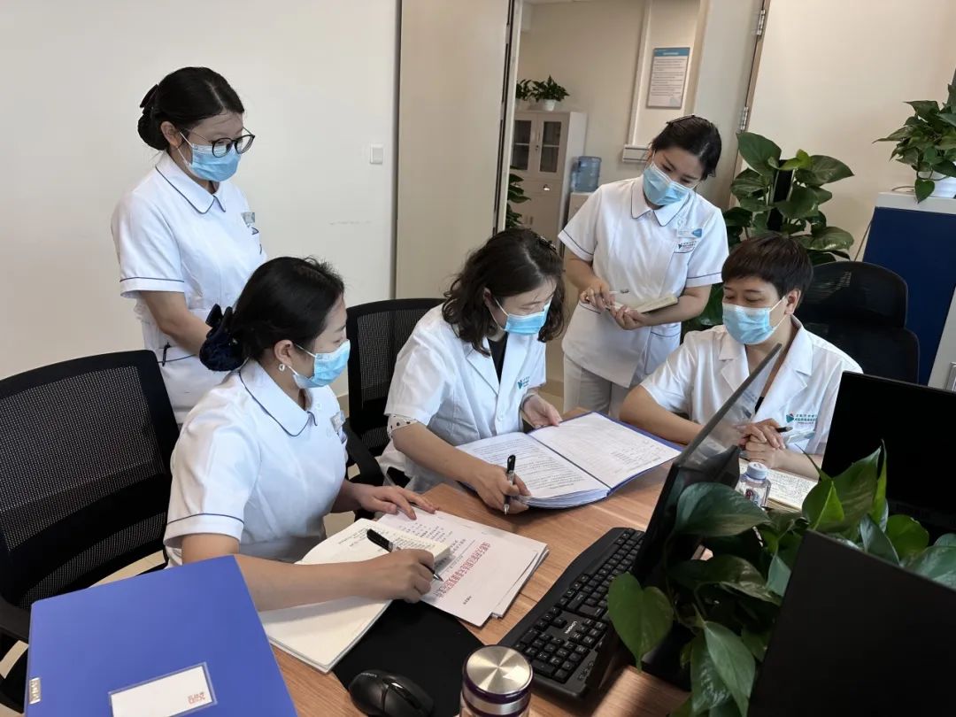 顾连禾泰李兴红：护士长是怎样「炼」成的？