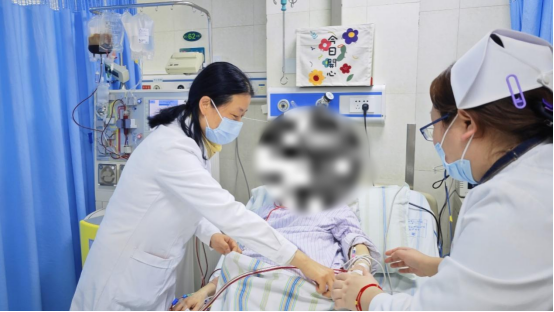 白血病高龄孕妇临盆涉险 武汉大学中南医院医生再助她平安产女