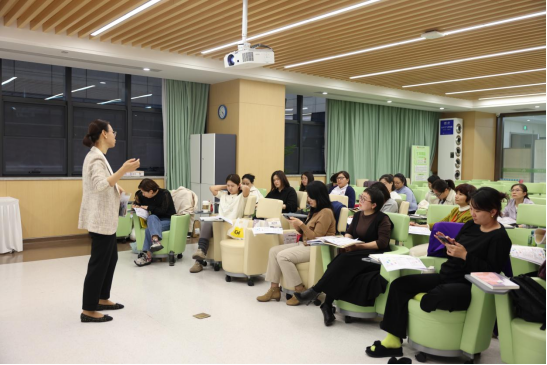 孕产科普作家谢菲做客湖南妇女儿童医院：在成为母亲的路上 看见自己