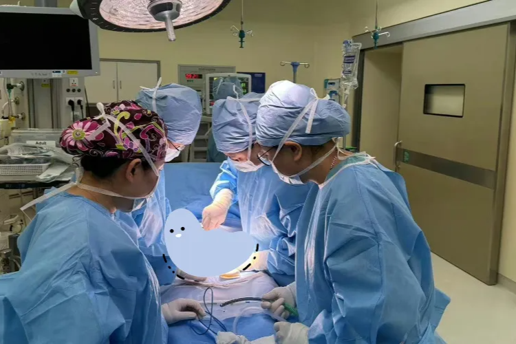青岛和睦家医院顺利进行一台子宫腺肌病手术