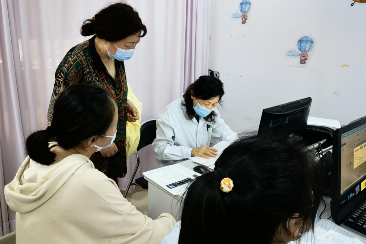 武汉大学人民医院启动 2024 年孕妇唐氏筛查和产前诊断免费补助活动