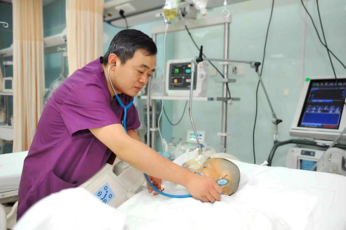 南昌大学第二附属医院急诊科荣膺「2024 年度江西省工人先锋号」