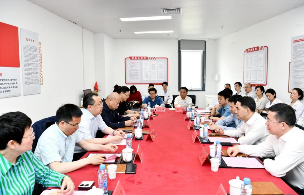 国家神经系统疾病医疗质量控制中心调研组到南昌大学二附院开展调研工作