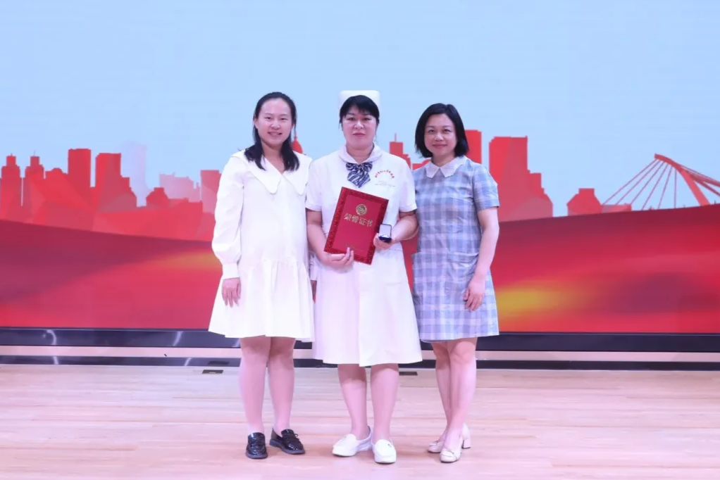 柳州市红十字会医院潘忠玲护士获评柳州市「百佳护士」
