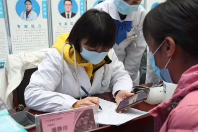 致敬丨潘静洁：千里援疆，用中医续写「山海情」
