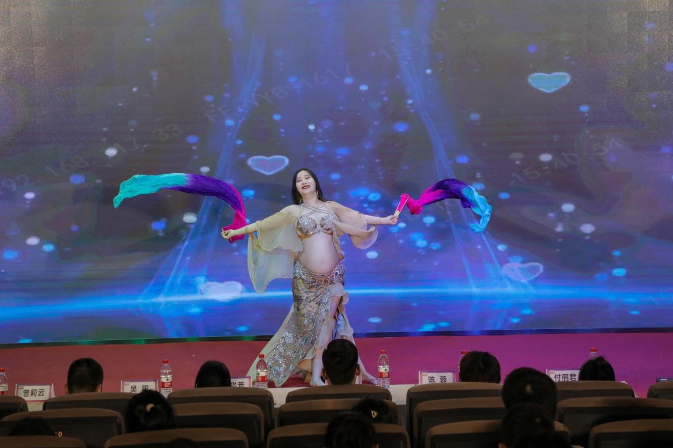 辣妈潮聚,气氛新高!2024 漂亮孕妈咪风采秀决赛盛典圆满落幕