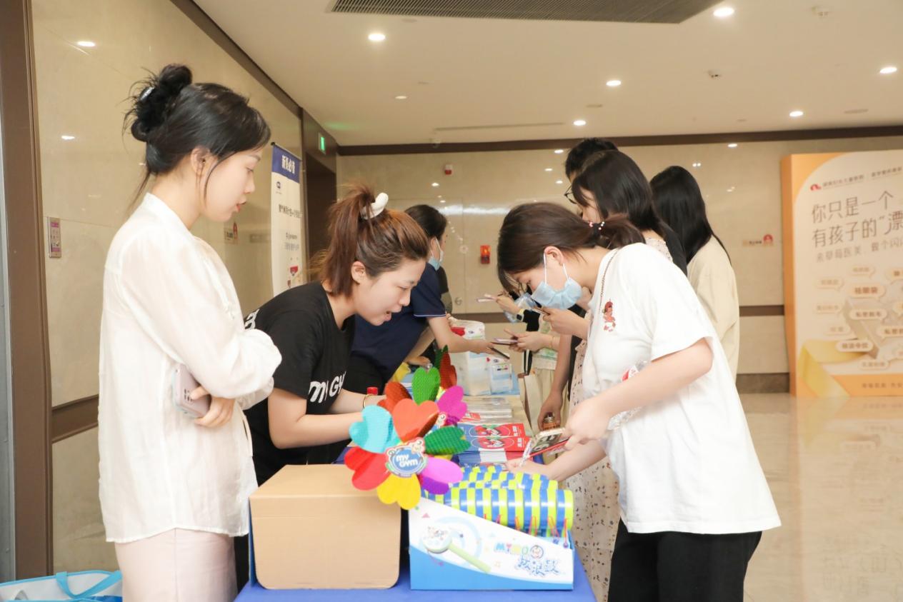 辣妈潮聚,气氛新高!2024 漂亮孕妈咪风采秀决赛盛典圆满落幕