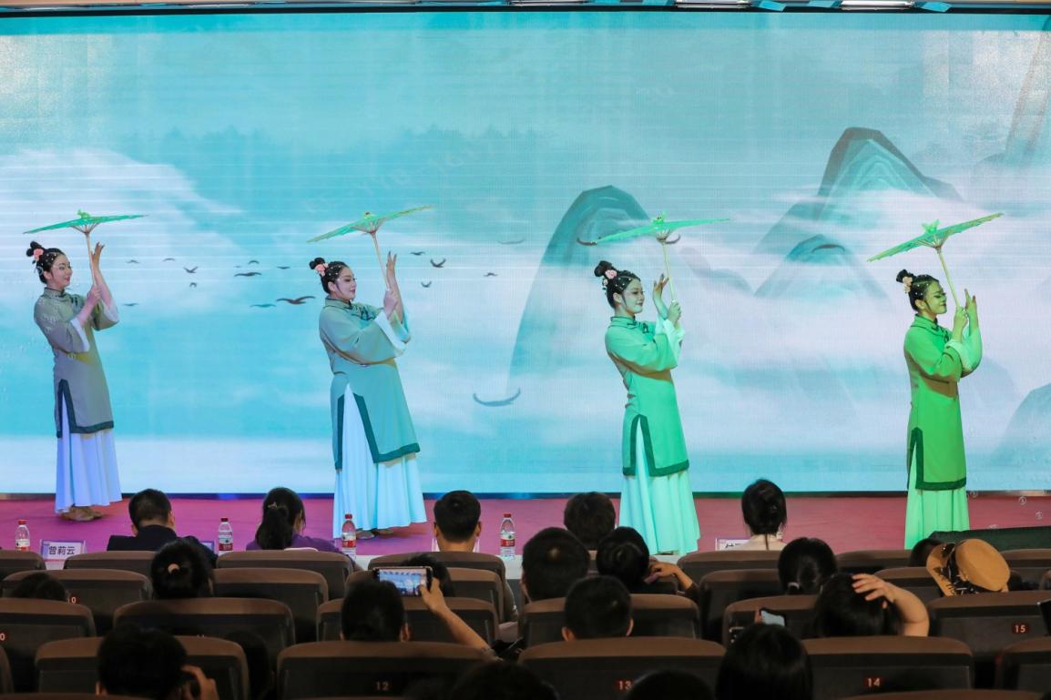 辣妈潮聚,气氛新高!2024 漂亮孕妈咪风采秀决赛盛典圆满落幕