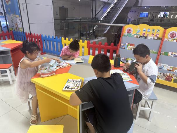 「医」路「童」行，守护健康！南昌大学二附院红角洲院区眼科中心（儿童眼科）门诊换新颜