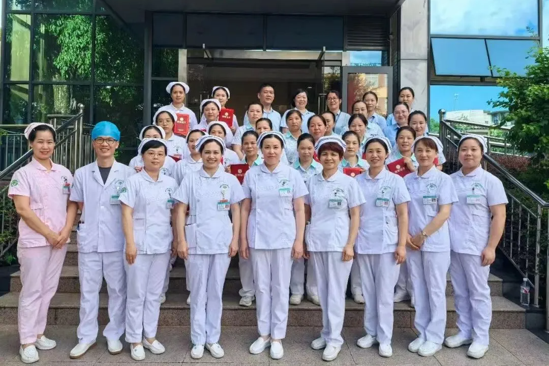 桂林医学院附属医院举办首届医疗护理员职业技能竞赛