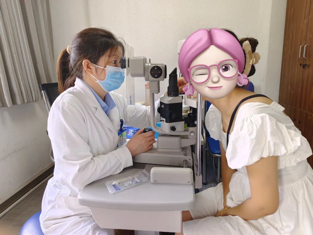 网红泳池让人「眼红」武汉普瑞眼科医院提醒夏季高发眼病：红眼病