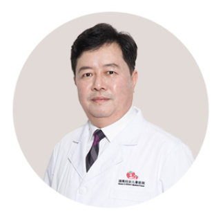 医生，胸上摸到一个「坨坨」怎么办？