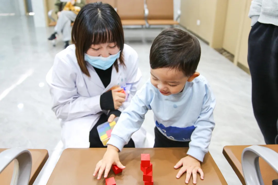 DDST，为孩子的成长之路照亮方向