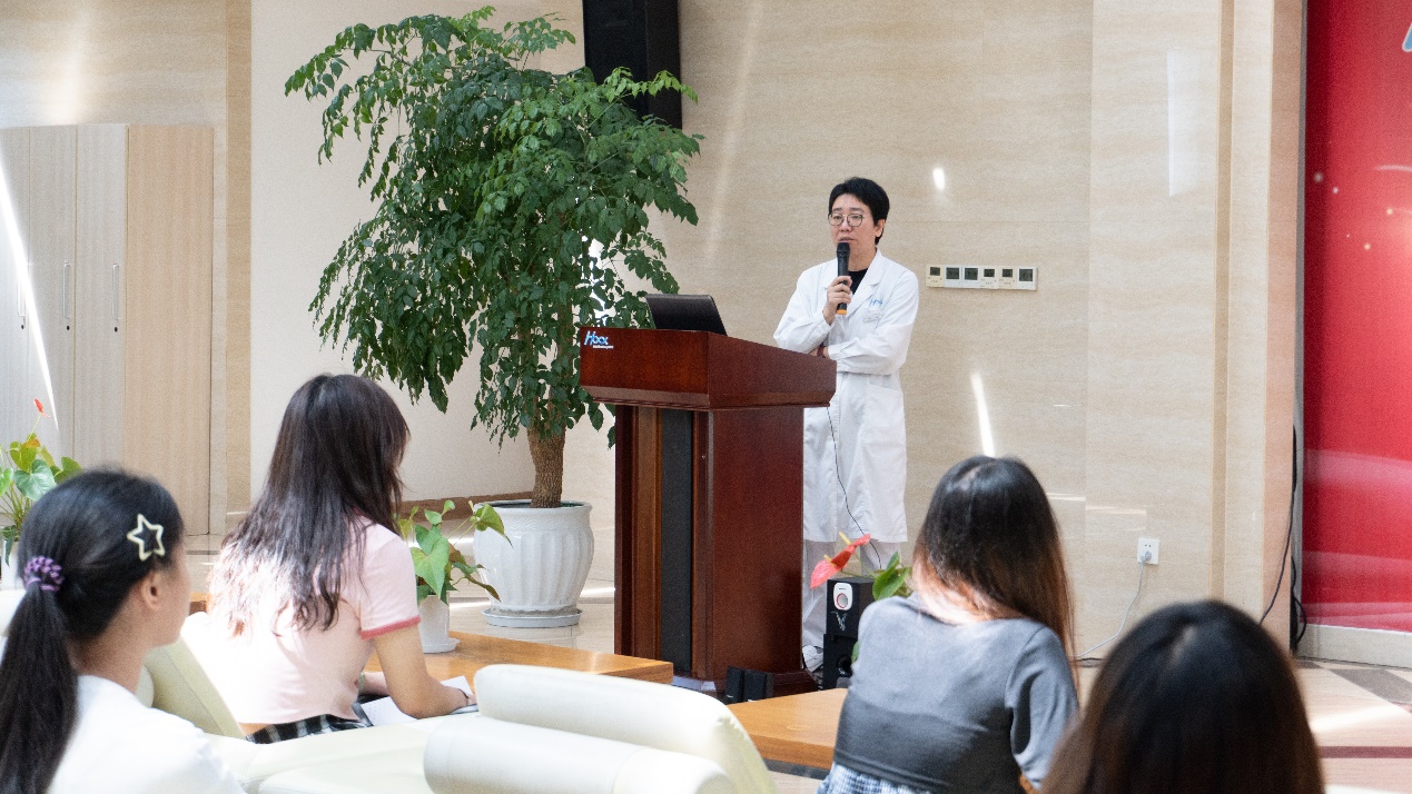 久久卫宫公益行组织高校学生走进海扶刀发源地,领略原始创新魅力