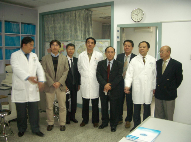 华厦眼科医师节特辑丨胡隆基:四十余载,初心不改