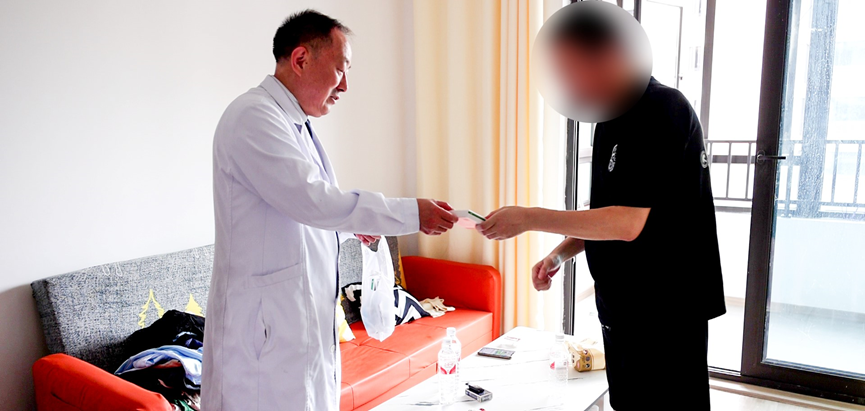 独居患者肝衰竭 合肥京东方医院暖心主任驱车上门送药