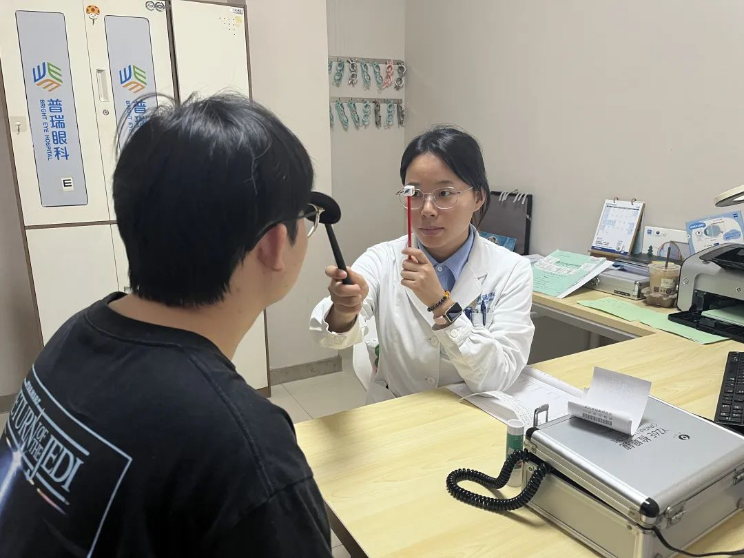 眼镜戴多久需要更换？武汉普瑞眼科医院提醒：眼镜也有「保质期」