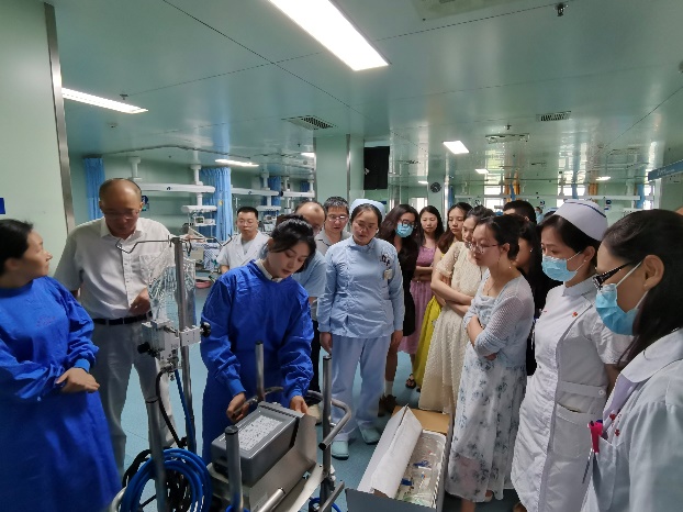 南昌大学二附院重症医学科深入新钢中心医院开展 ECMO 培训交流活动