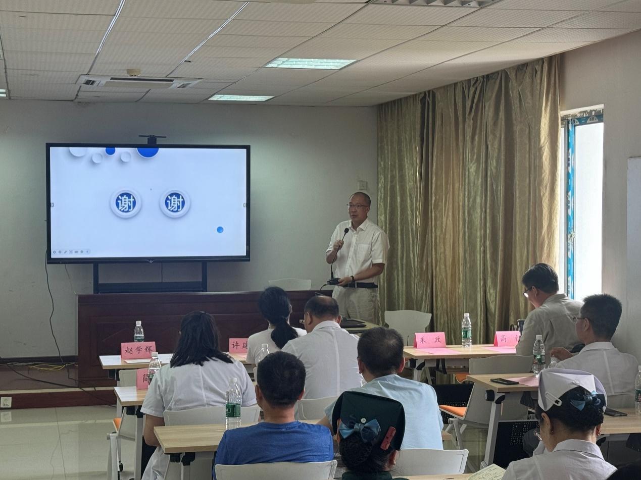 南昌大学二附院重症医学科深入新钢中心医院开展 ECMO 培训交流活动