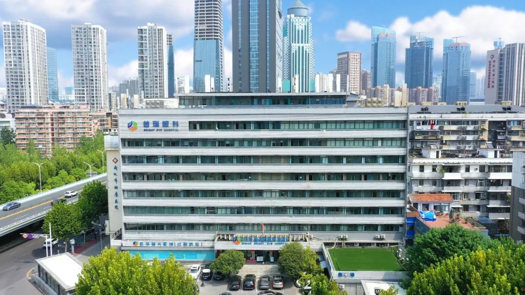 近视手术前检查有哪些？武汉普瑞眼科医院强调术前检查的重要性