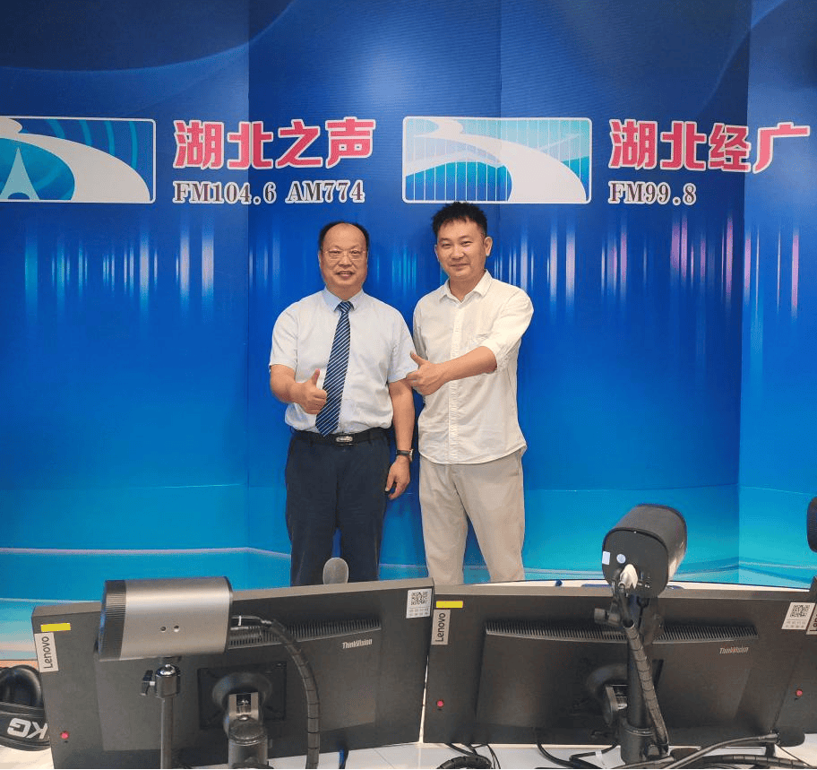 湖北普瑞眼科医院沈政伟院长做客《健康合伙人》为您科普近视手术