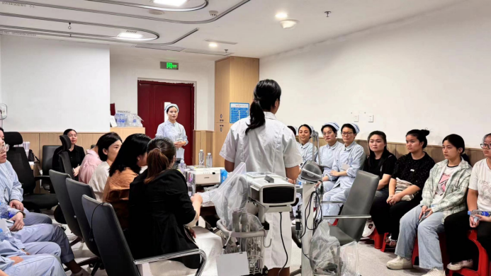 南昌大学二附院与南昌县人民医院开展呼吸护理学术交流活动