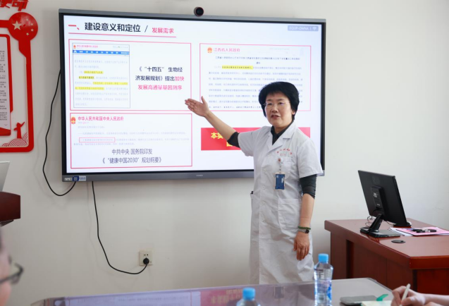 南昌大学副校长聂少平走访二附院分子医学重点实验室