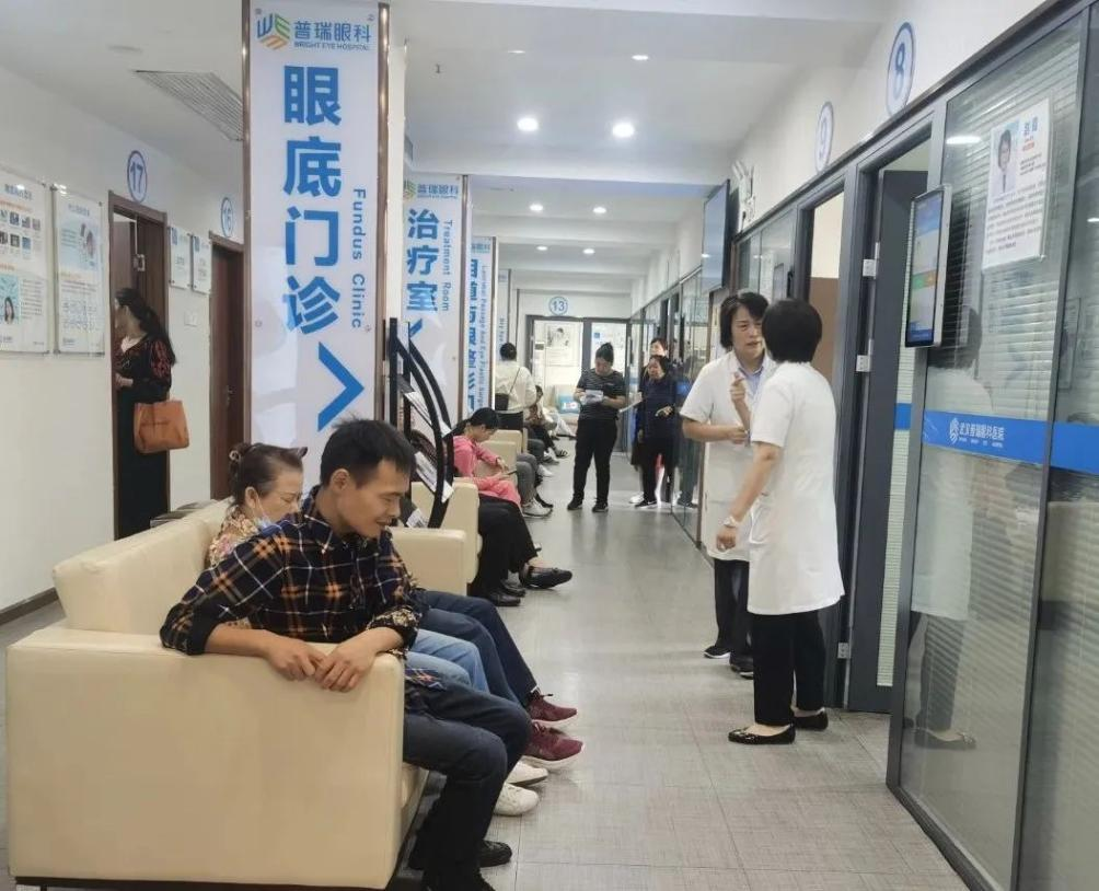 眼睛里的血管也会堵？武汉普瑞眼科医院提醒视网膜静脉阻塞的危害