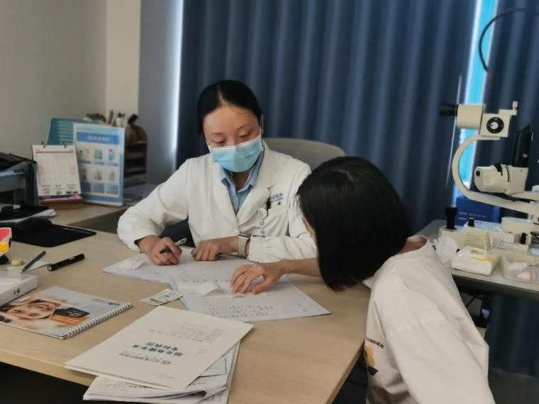 中低度近视可以做 icl 近视手术吗？听听武汉普瑞眼科专家的解答