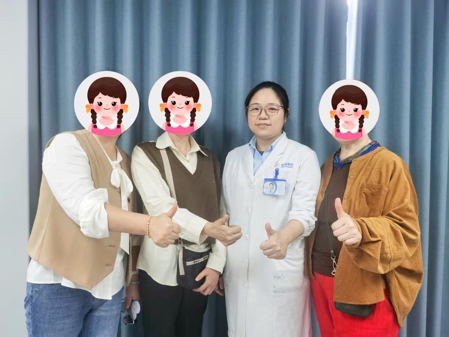 老人视力下降看不清要警惕 武汉普瑞眼科为「三姐妹」做白内障手术