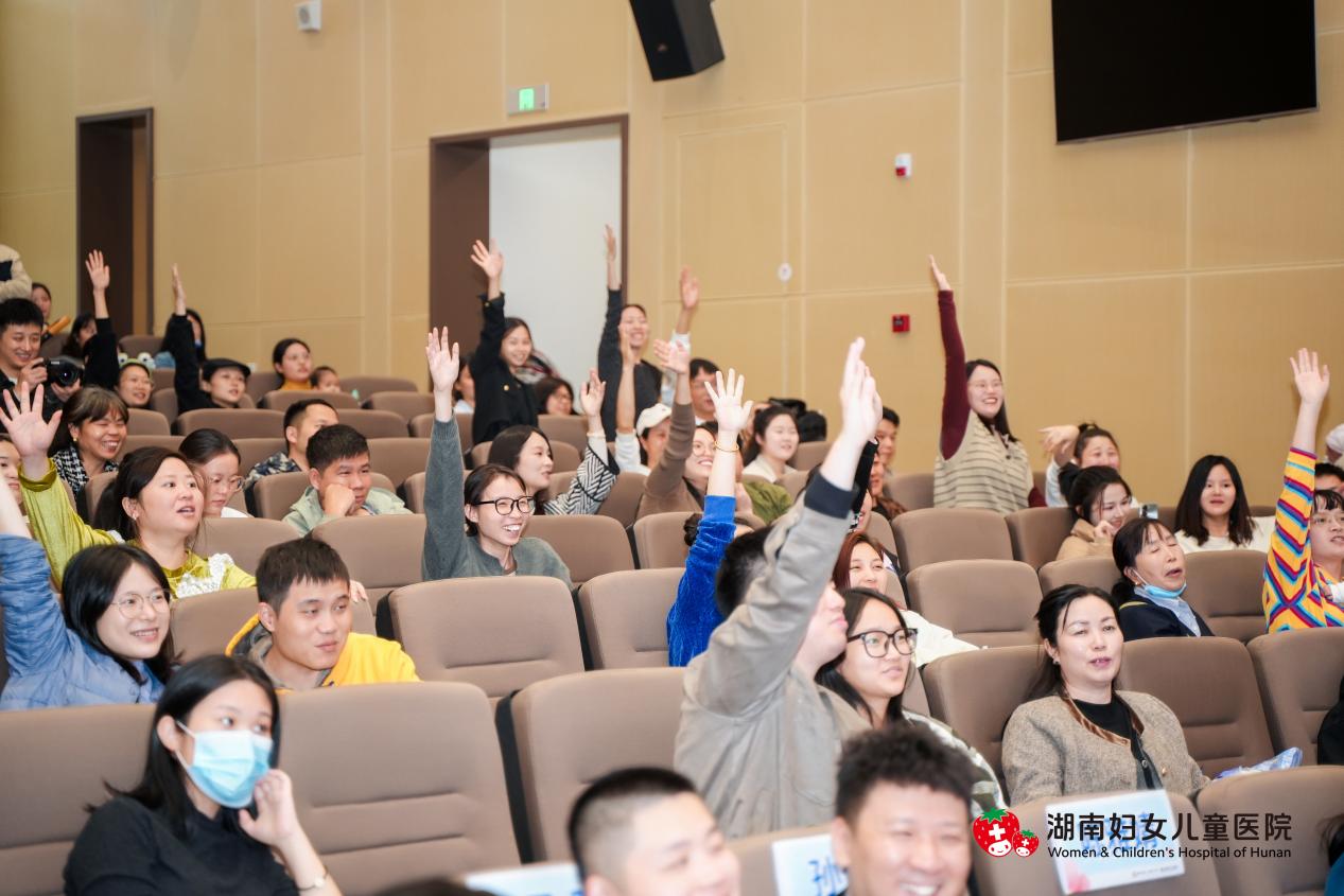 别让孕妈成为一座孤岛——2024 第三届「孕育的 100 种美」颁奖典礼圆满成功